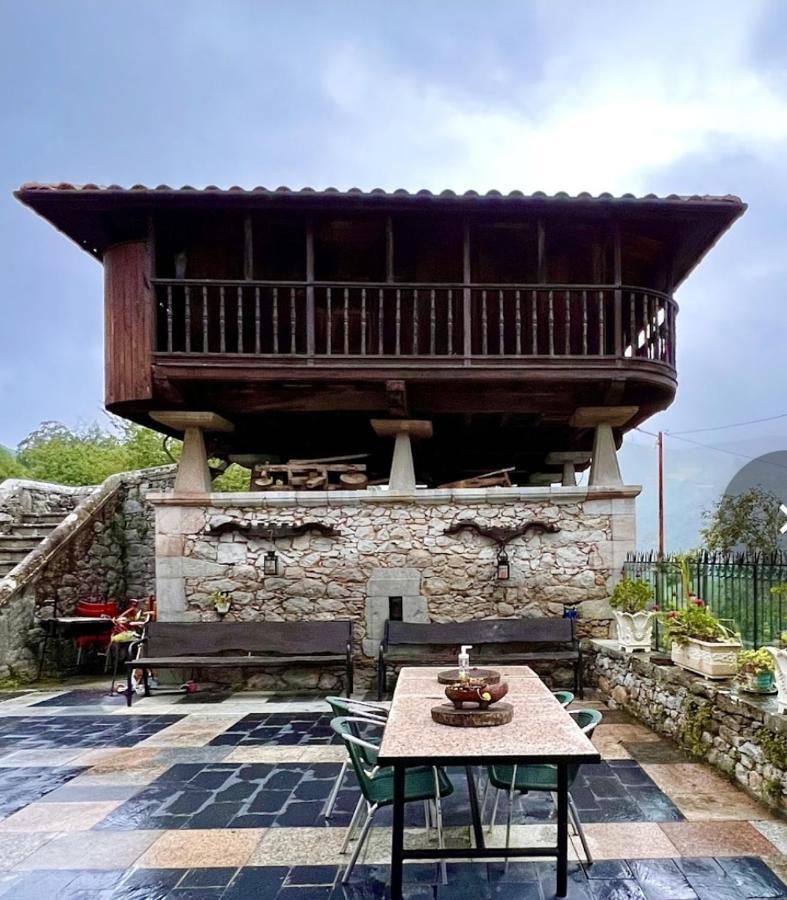Agroturismo La Casona De Belmonte Ovinana  Екстер'єр фото