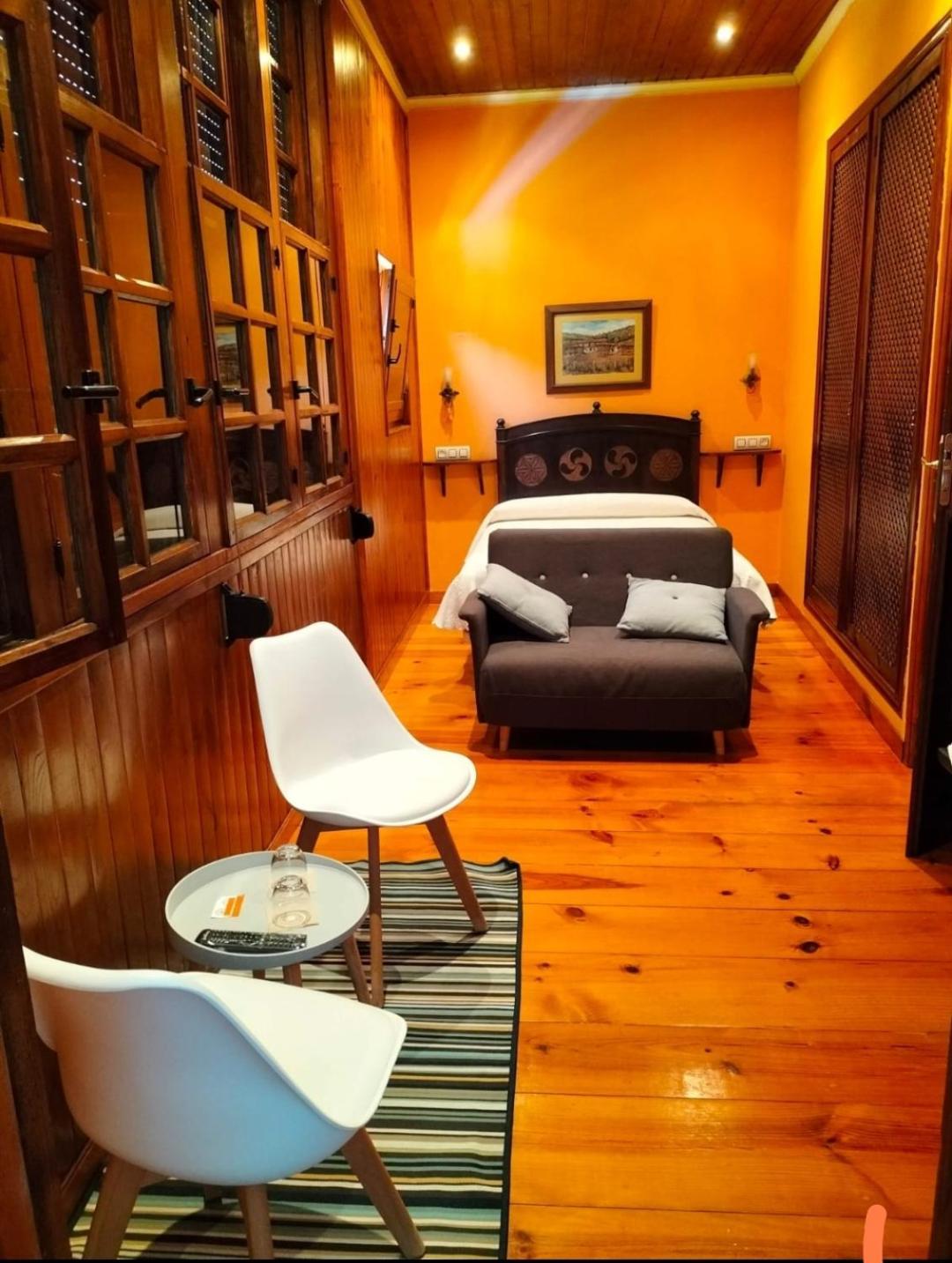 Agroturismo La Casona De Belmonte Ovinana  Екстер'єр фото