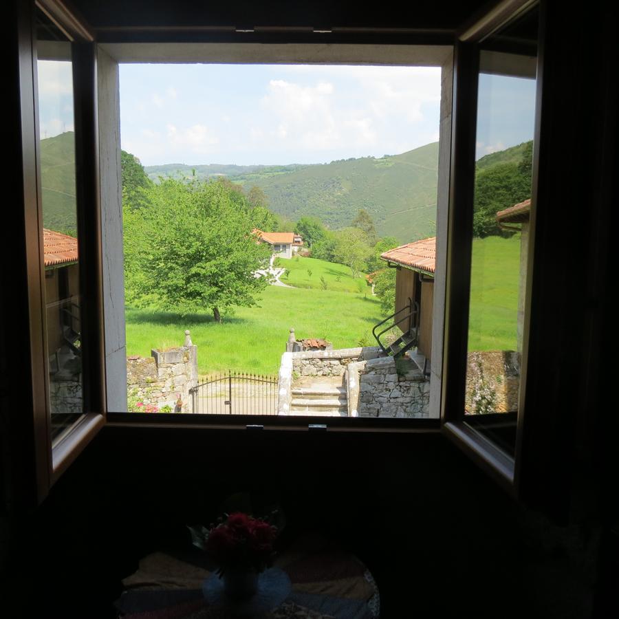 Agroturismo La Casona De Belmonte Ovinana  Екстер'єр фото