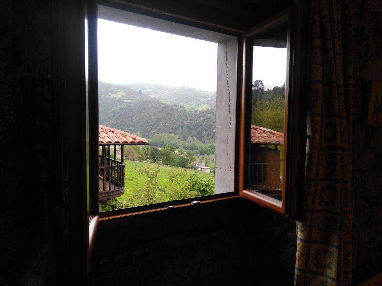 Agroturismo La Casona De Belmonte Ovinana  Екстер'єр фото