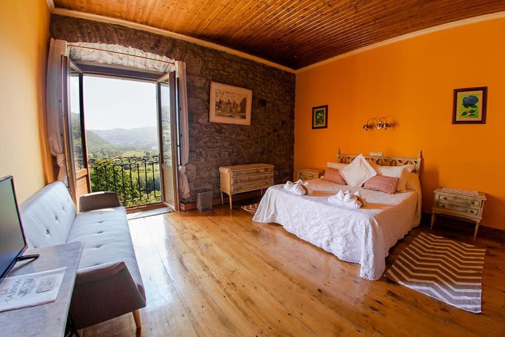 Agroturismo La Casona De Belmonte Ovinana  Екстер'єр фото