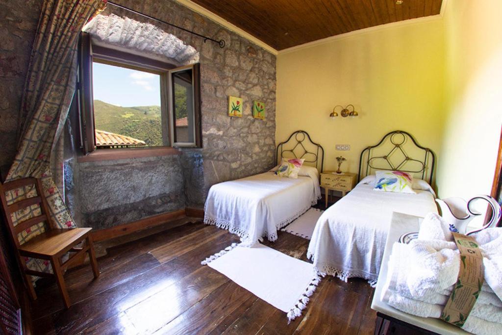 Agroturismo La Casona De Belmonte Ovinana  Екстер'єр фото
